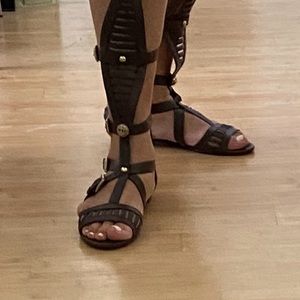 Juicy couture 100% leather open Summer boots